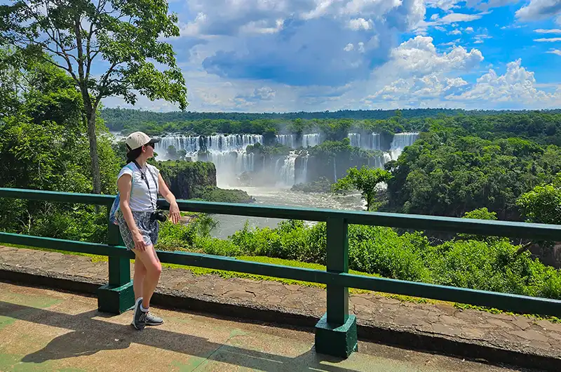  Cataratas del Iguazú (Lado brasilero) y Parque de las Aves 🏞️ Itinerario, precios y consejos