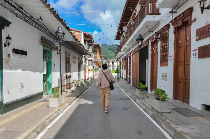  El Retiro: Un paraíso a solo 1 Hora de Medellín / Vlog narrado