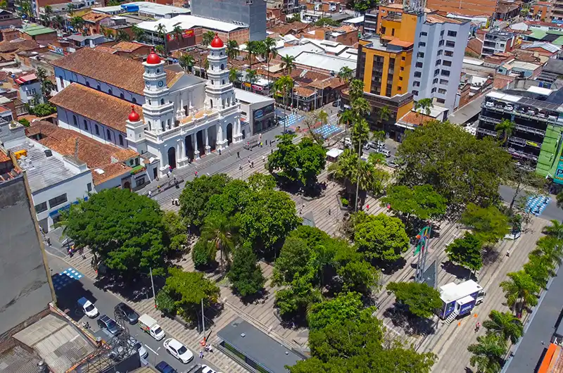 Así es ENVIGADO Antioquía 🌳Que hacer en un día
